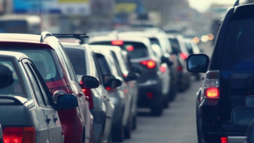 التحكم المروري: حركة المرور كثيفة على أوتوستراد خلدة باتجاه انفاق المطار وعلى اوتوستراد الضبية باتجاه انطلياس وصولاً الى نهر الموت التحكم المروري: حركة المرور كثيفة على أوتوستراد خلدة باتجاه انفاق المطار وعلى اوتوستراد الضبية باتجاه انطلياس وصولاً الى نهر الموت