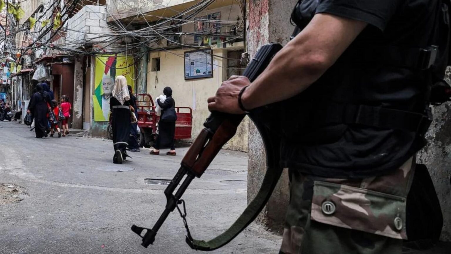 تفاصيل تسليم الدفعة الثالثة من سلاح المخيمات