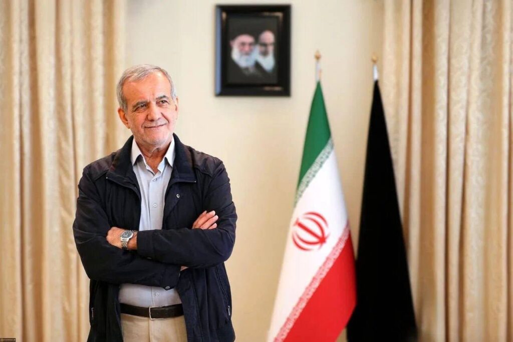 الرئيس الإيراني مسعود بزشكيان : لا نريد الحــرب لكن سنرد على من يهاجـمنا