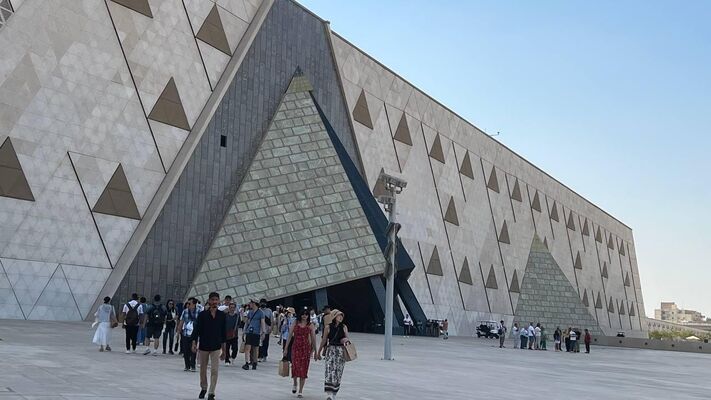 مصر تكشف حقيقة فيديو متداول عن افتتاح المتحف المصري الكبير مصر تكشف حقيقة فيديو متداول عن افتتاح المتحف المصري الكبير
