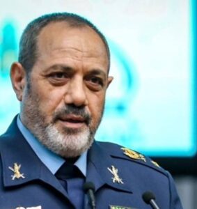 وزير الدفاع الإيراني عزیز نصیر زادة: لدينا صواريخ جديدة برؤوس حربية متطورة لم نستخدمها في حرب الـ12 يوماً و لدينا أدوات لم نستخدمها بعد وبالتأكيد سنفاجئ العدو.
