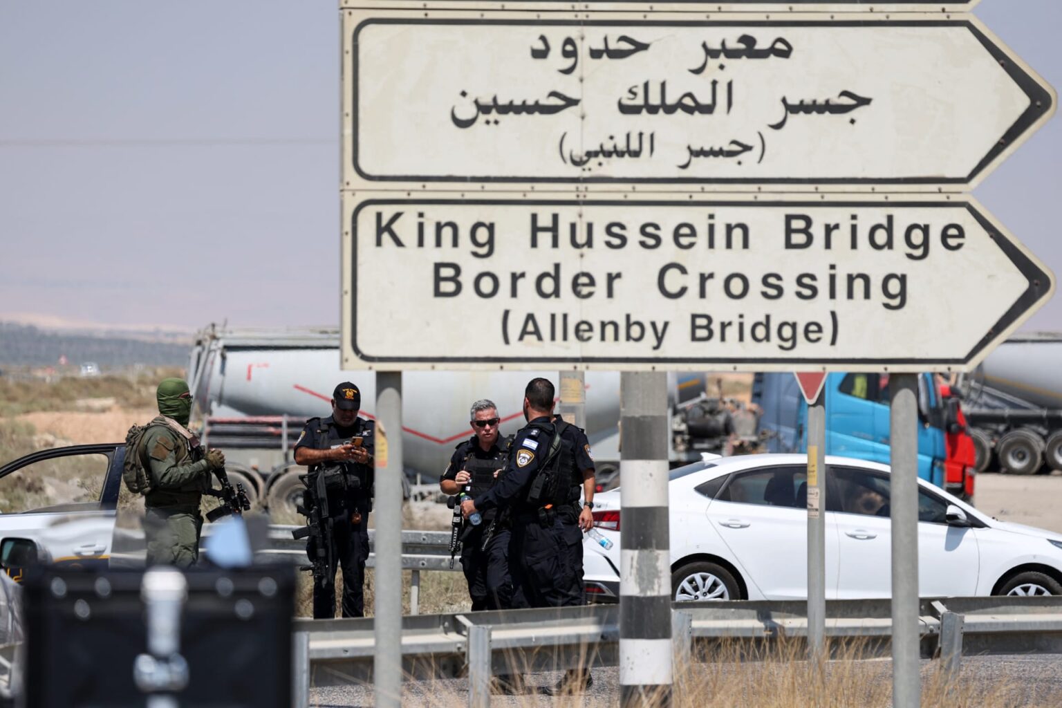 استئناف حركة المسافرين على جسر الملك حسين