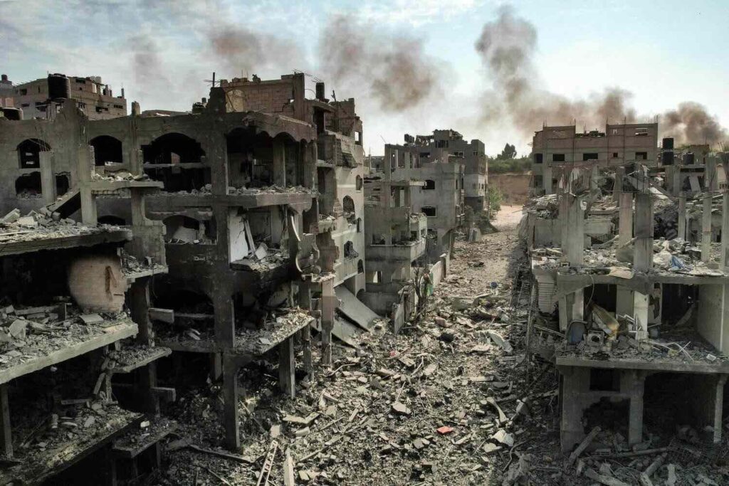 8 شهداء ومصابون في قصف الاحتلال مدينة غزة 8 شهداء ومصابون في قصف الاحتلال مدينة غزة