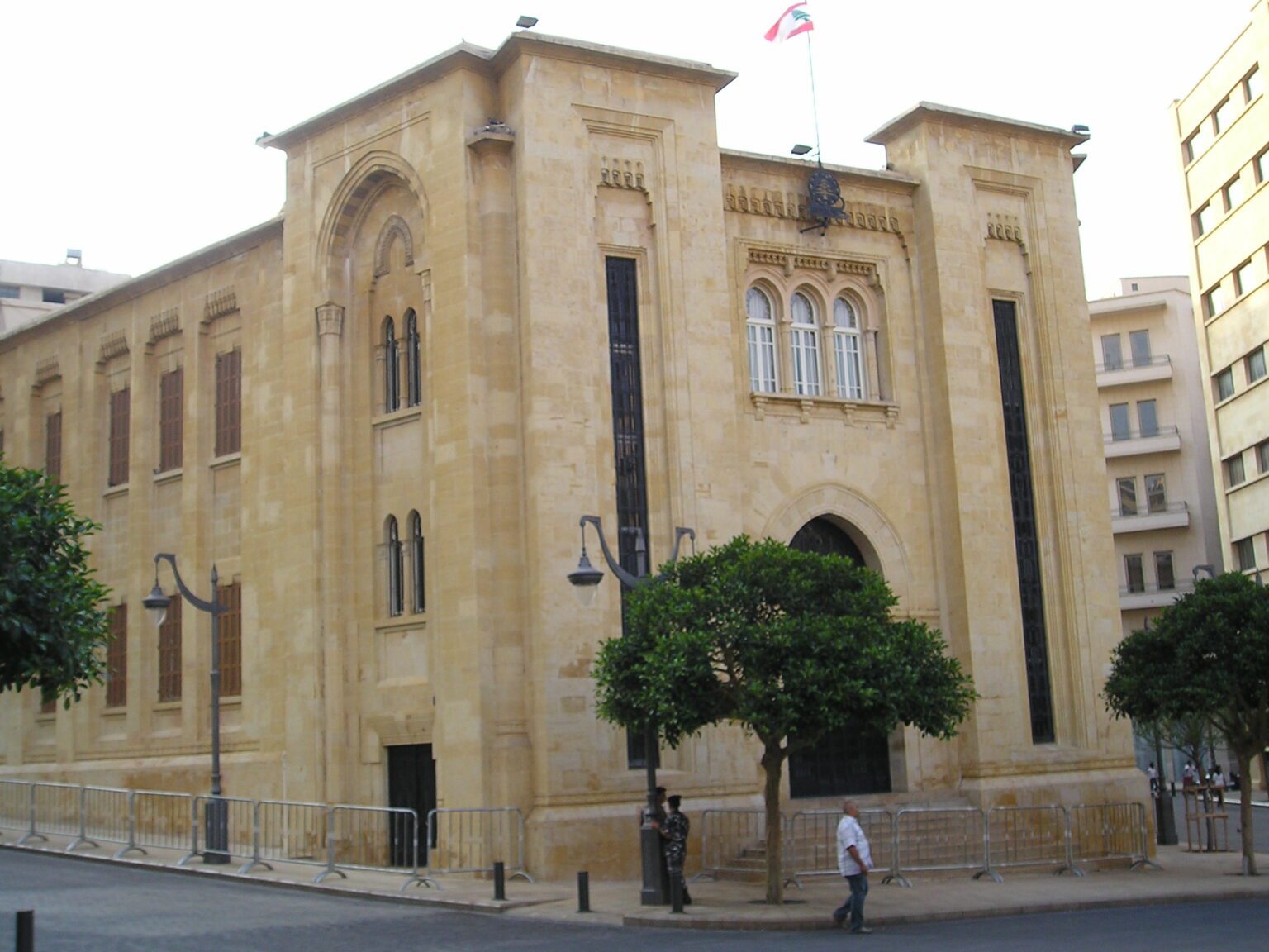 ملف الفارّين من عناصر "الأمن الداخلي" على طاولة مجلس النواب مجدداً