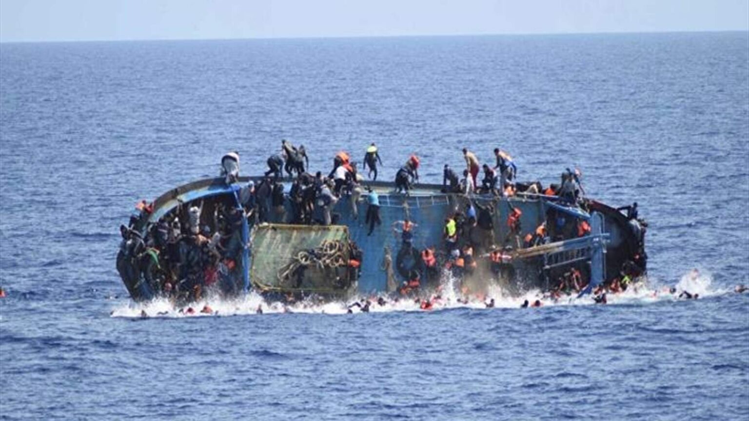 مصرع 29 شخصاً على الأقل في غرق قارب في نيجيريا