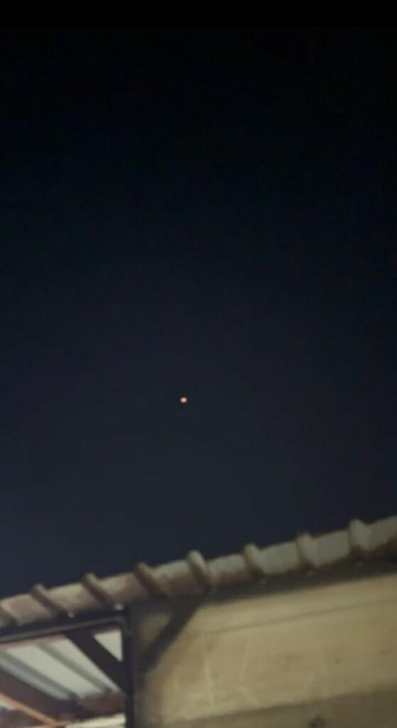 مسير بدون صوت فوق الضاحية