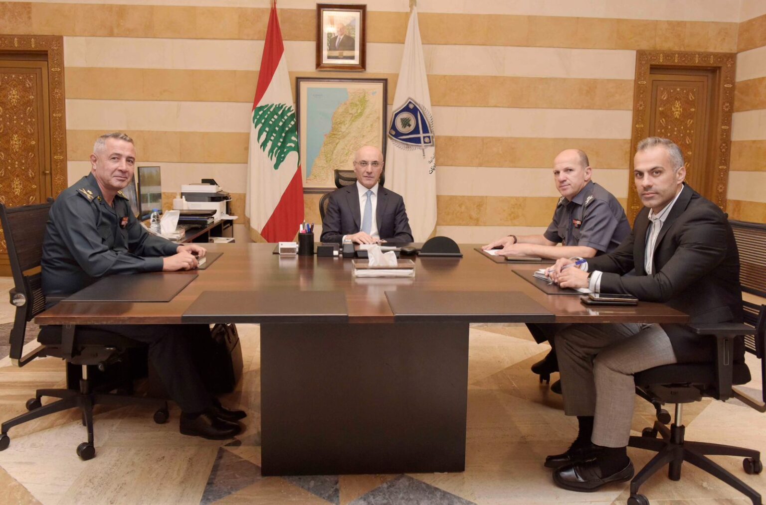 الحجار استقبل قائد شرطة بيروت وقائد فوج الحرس لبحث تنظيم المرور وتعزيز الأمن