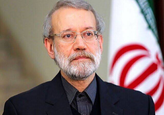 وصول أمين المجلس الأعلى للأمن القومي الإيراني علي لاريجاني الى الاحتفال الذي يقام بالذكرى السنوية الاولى لاستشهاد نصر الله