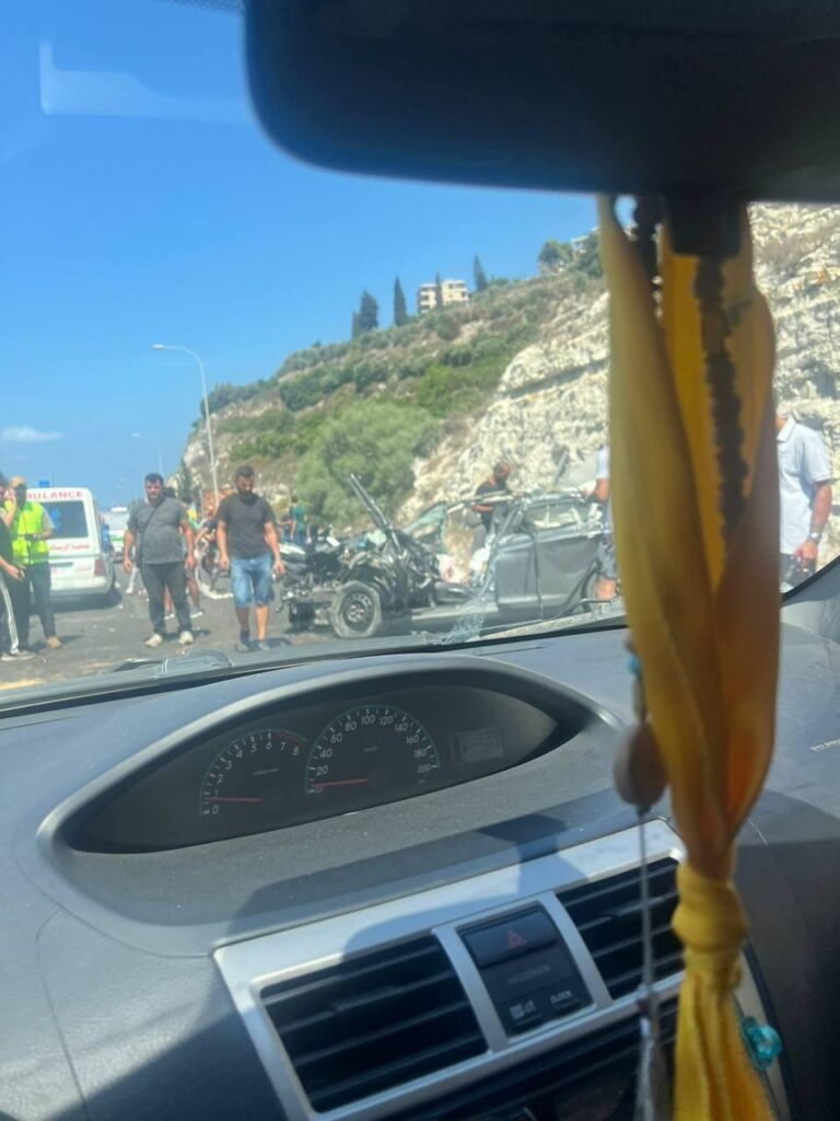 بالفيديو : حادث سير مروع على أوتوستراد الجنوب - البيسارية ووقوع عدد من الإصابات