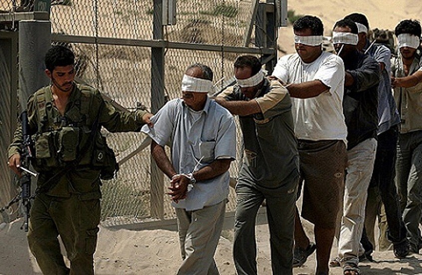 وصول حافلات الأسرى الفلسطينيين المفرج عنهم إلى خان يونس 3 وصول حافلات الأسرى الفلسطينيين المفرج عنهم إلى خان يونس