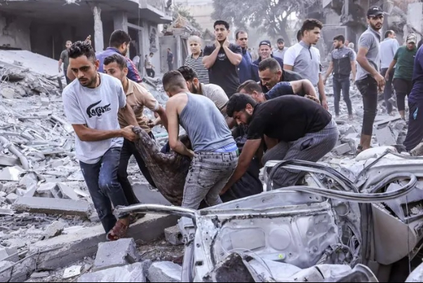 انتشال جثامين 8 شهداء من مناطق عدة في مدينة غزة