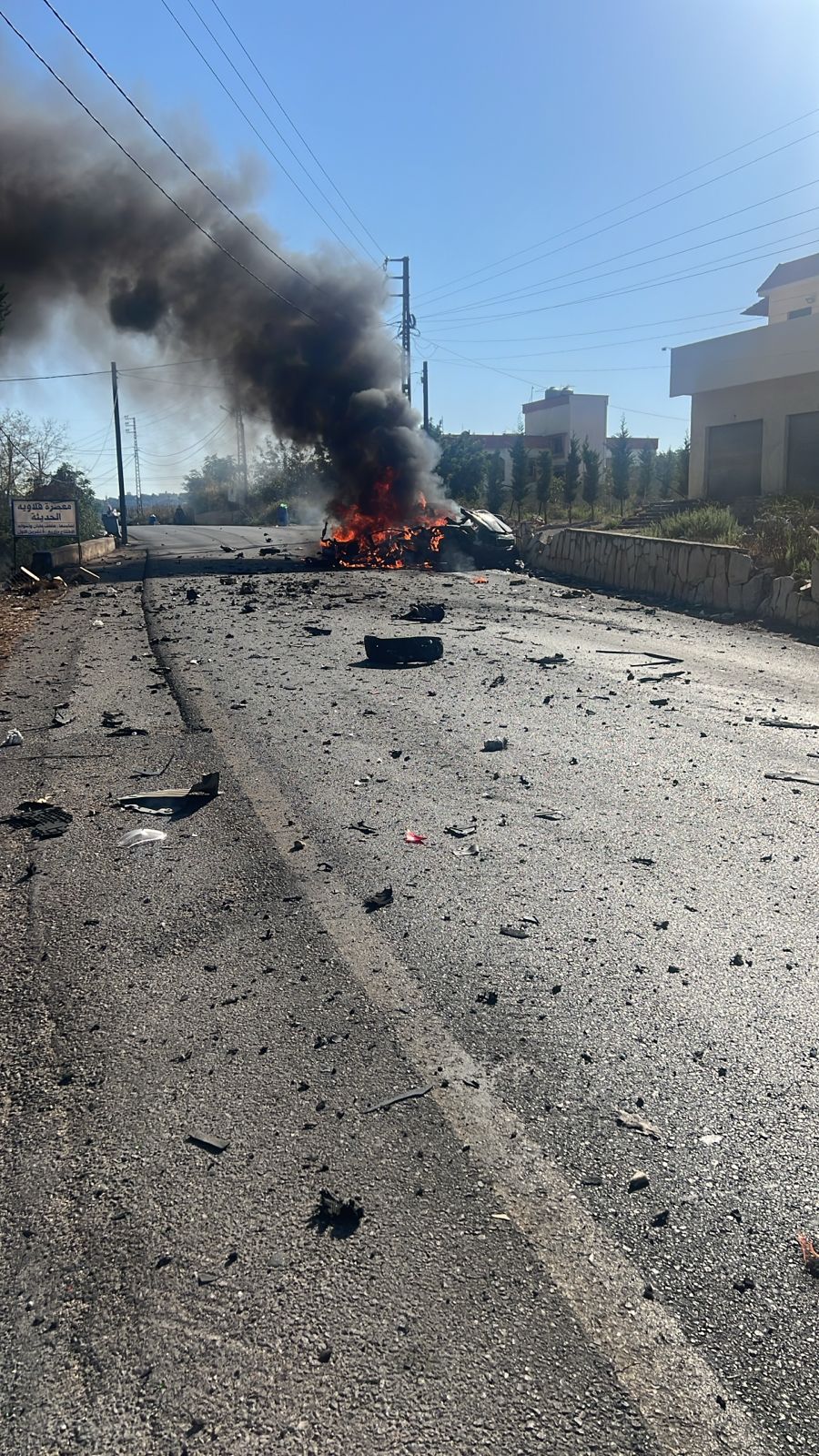 غارة من مسيرة تستهدف بلدة القلاوية قضاء بنت جبيل 3 غارة من مسيرة تستهدف بلدة القلاوية قضاء بنت جبيل