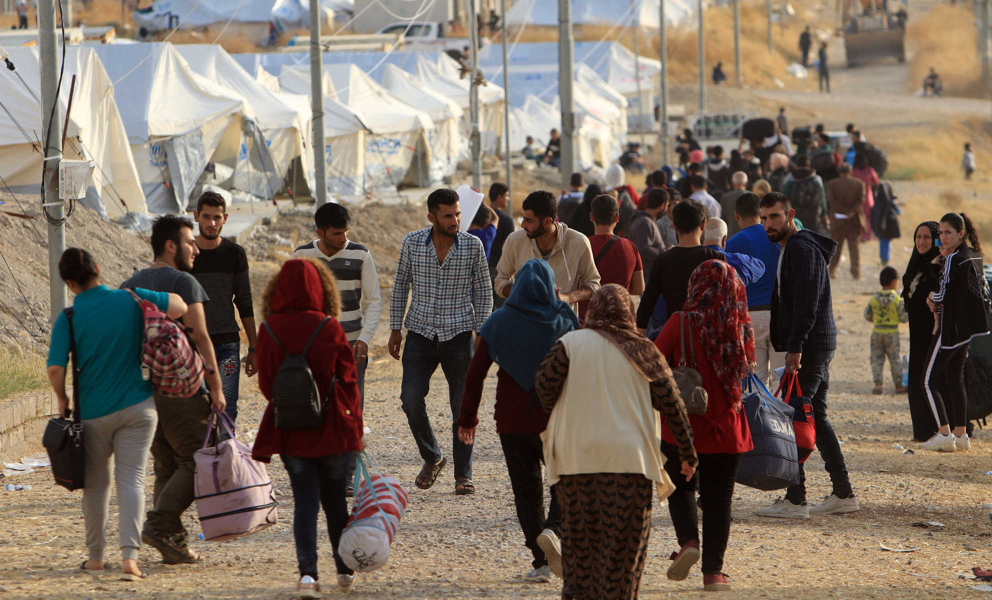 دفعة جديدة من النازحين السوريين غادرت عبر معبر العريضة 3 دفعة جديدة من النازحين السوريين غادرت عبر معبر العريضة