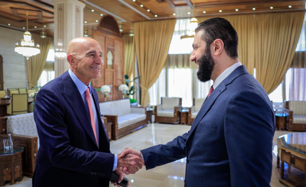 رئيس سوريا للمرحلة الانتقالية يستقبل المبعوث الأمريكي في دمشق 1 رئيس سوريا للمرحلة الانتقالية يستقبل المبعوث الأمريكي في دمشق