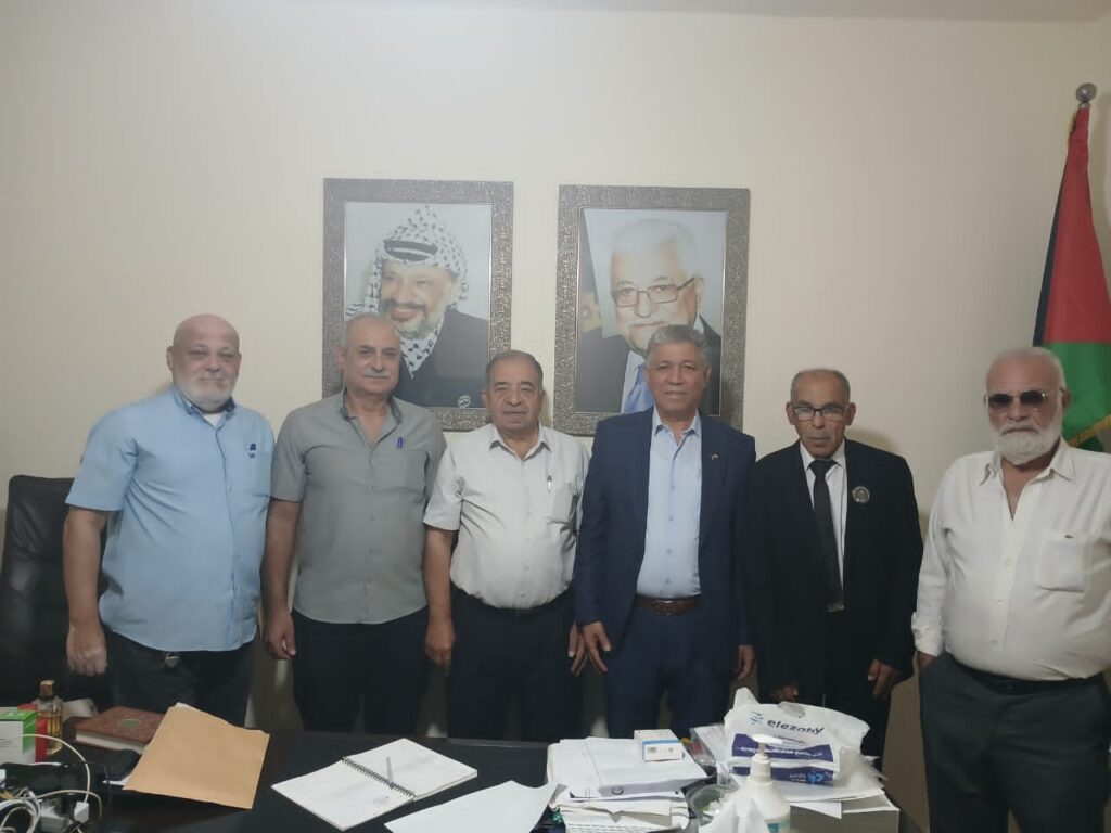 وفد اتحاد نقابات عمال فلسطين في لبنان يبحث مع فياض أوضاع اللاجئين وتراجع خدمات الأونروا