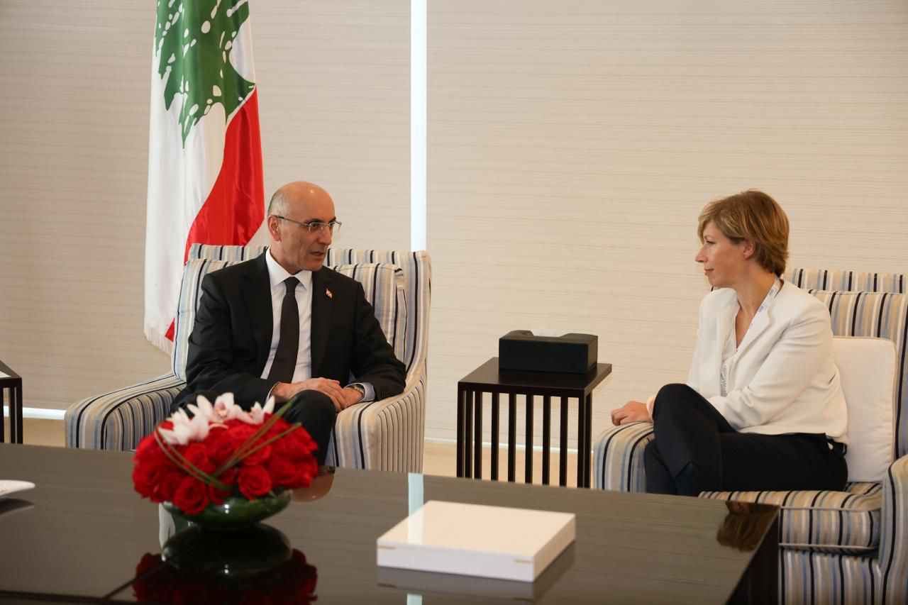 الحجار التقى مستشارة الرئيس الفرنسي وشدد على دعم الجيش والأمن