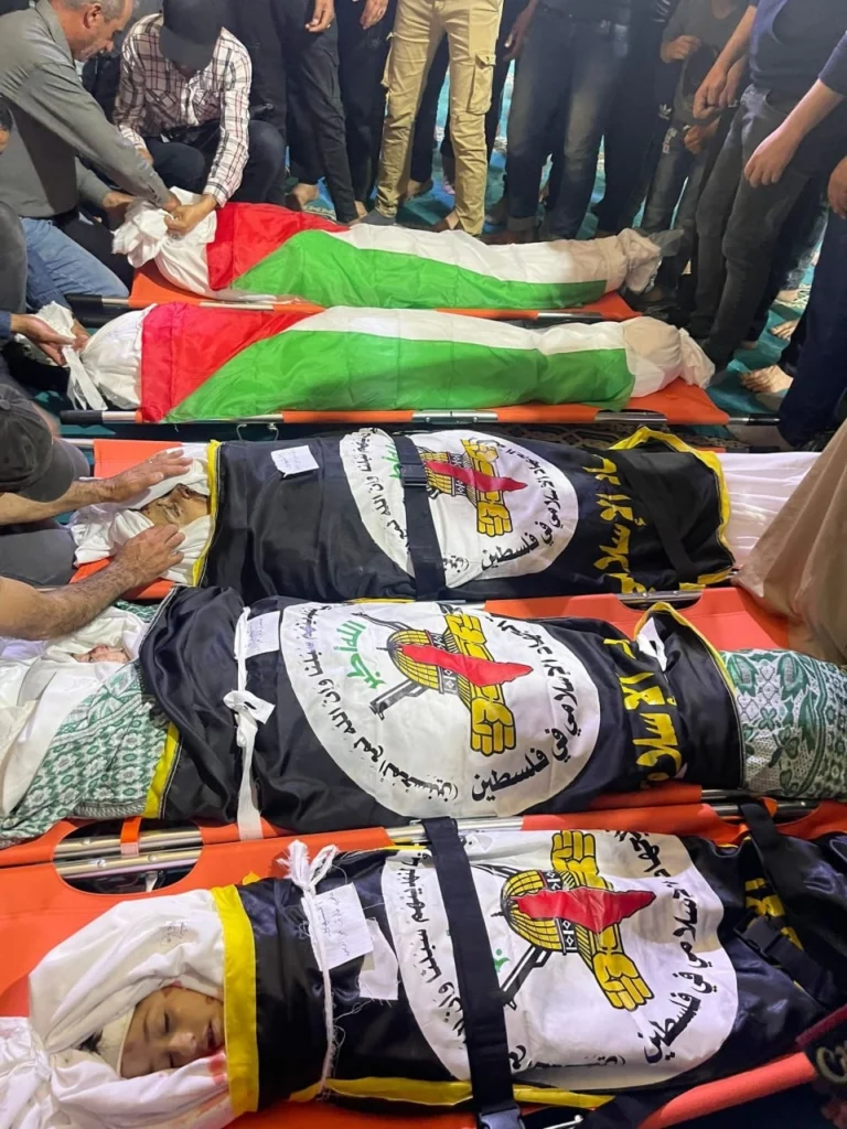 مصادر بغزة: الاحتلال سلم جثامين شهداء تعرضت لإعدام ميداني