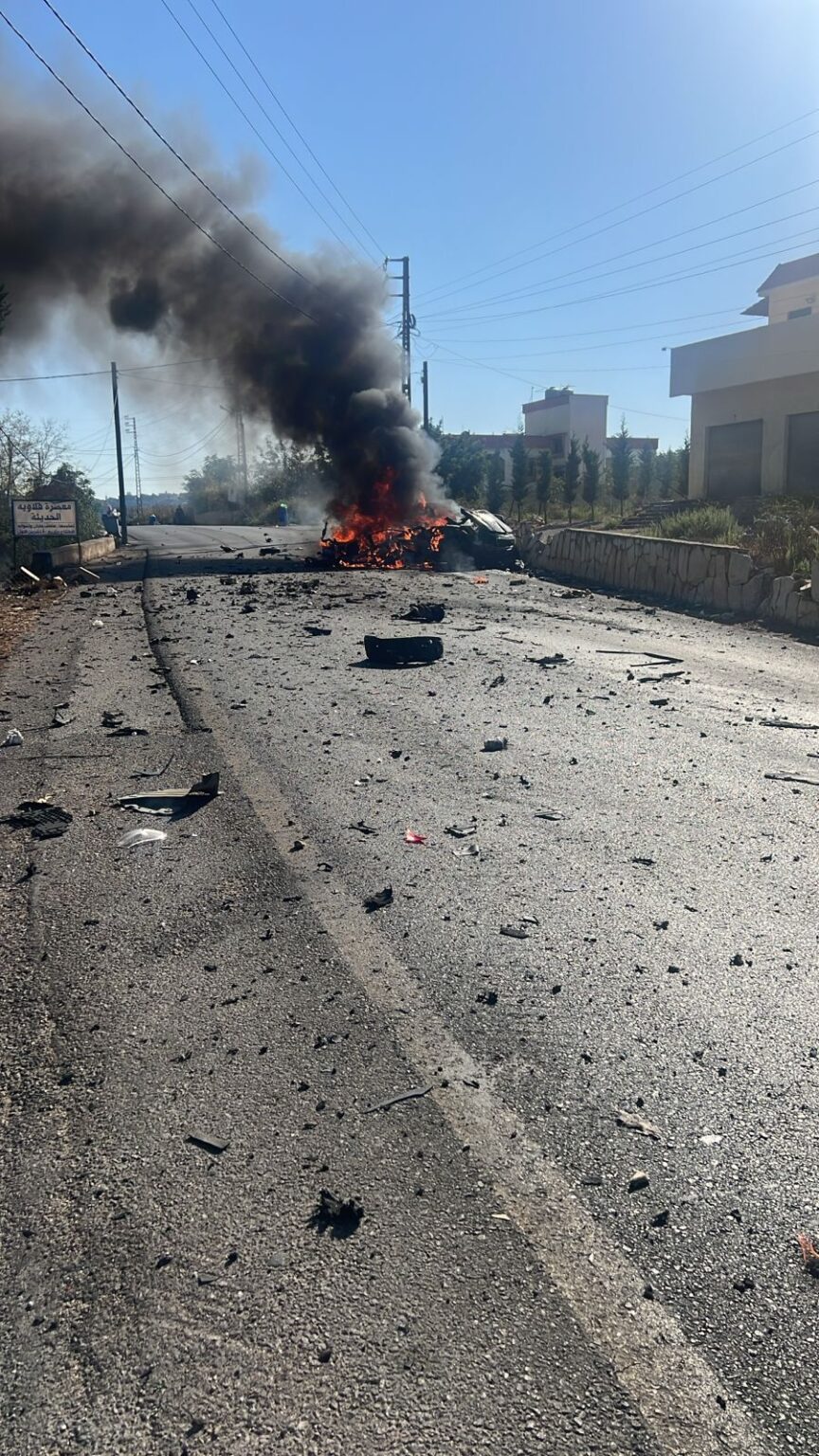 غارة من مسيرة تستهدف بلدة القلاوية قضاء بنت جبيل غارة من مسيرة تستهدف بلدة القلاوية قضاء بنت جبيل
