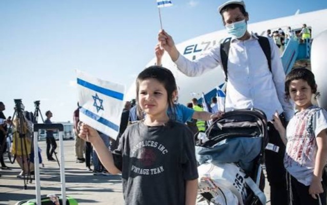 موجة هجرة جارفة تضرب إسرائيل.. 146 ألف غادروا دون عودة وسط صمت حكومي! موجة هجرة جارفة تضرب إسرائيل.. 146 ألف غادروا دون عودة وسط صمت حكومي!