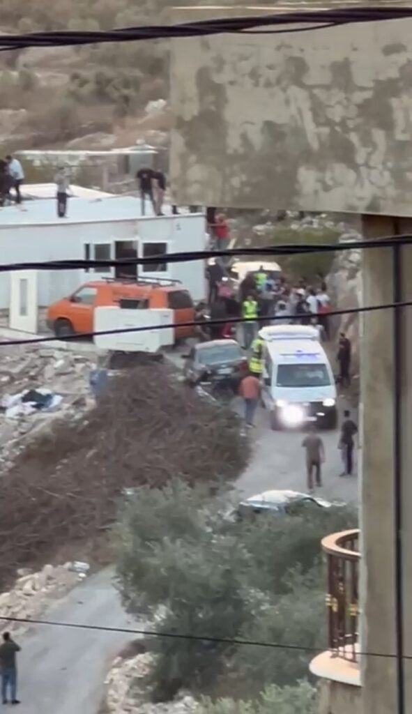 ارتقاء شــــــهيدان جراء الغارة الإســــــرائيلية التي استهدفت بلدة البياض قضاء صور*