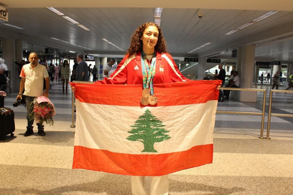 الأولمبية اللبنانية إحتفلت بإستقبال تكريمي للسباحة لين الحاج تقديراً لنتائجها المشرّفة في ألعاب التضامن الإسلامي