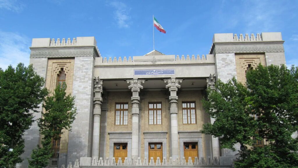إيران: الرسائل المتبادلة مع واشنطن "غير مهمة" ومستعدون لأي مغامرة محتملة 3 إيران: الرسائل المتبادلة مع واشنطن "غير مهمة" ومستعدون لأي مغامرة محتملة