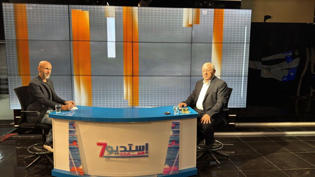 ترقبوا مقابلة بعد قليل مع الأستاذ مبارك بيضون عبر قناة الساحات ضمن برنامج استديو السابعة يحاوره الزميل ابراهيم درويش 3 ترقبوا مقابلة بعد قليل مع الأستاذ مبارك بيضون عبر قناة الساحات ضمن برنامج استديو السابعة يحاوره الزميل ابراهيم درويش