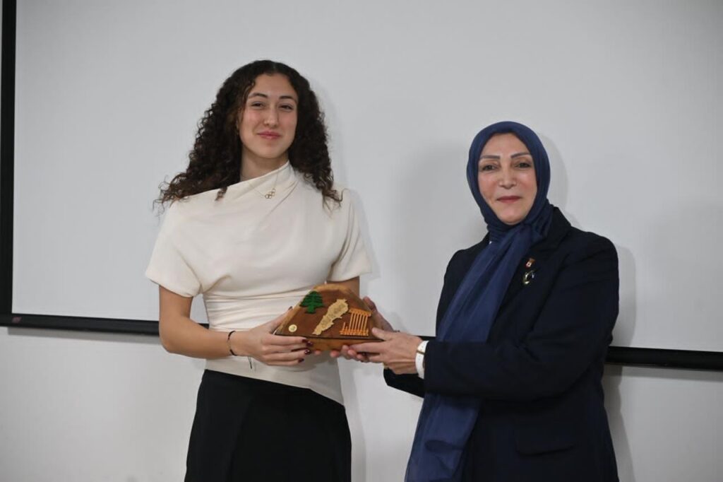 بحضور شخصيات نيابية ورسمية وفاعليات رياضية الأولمبية اللبنانية كرّمت البطلات مكداشي والحاج وكوشكريان الفائزات بميداليات آسياد الشباب والتضامن الإسلامي 2025