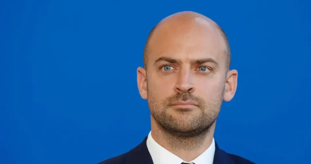 وزير خارجية فرنسا: باريس من حقها أن تقول لا لواشنطن وزير خارجية فرنسا: باريس من حقها أن تقول لا لواشنطن