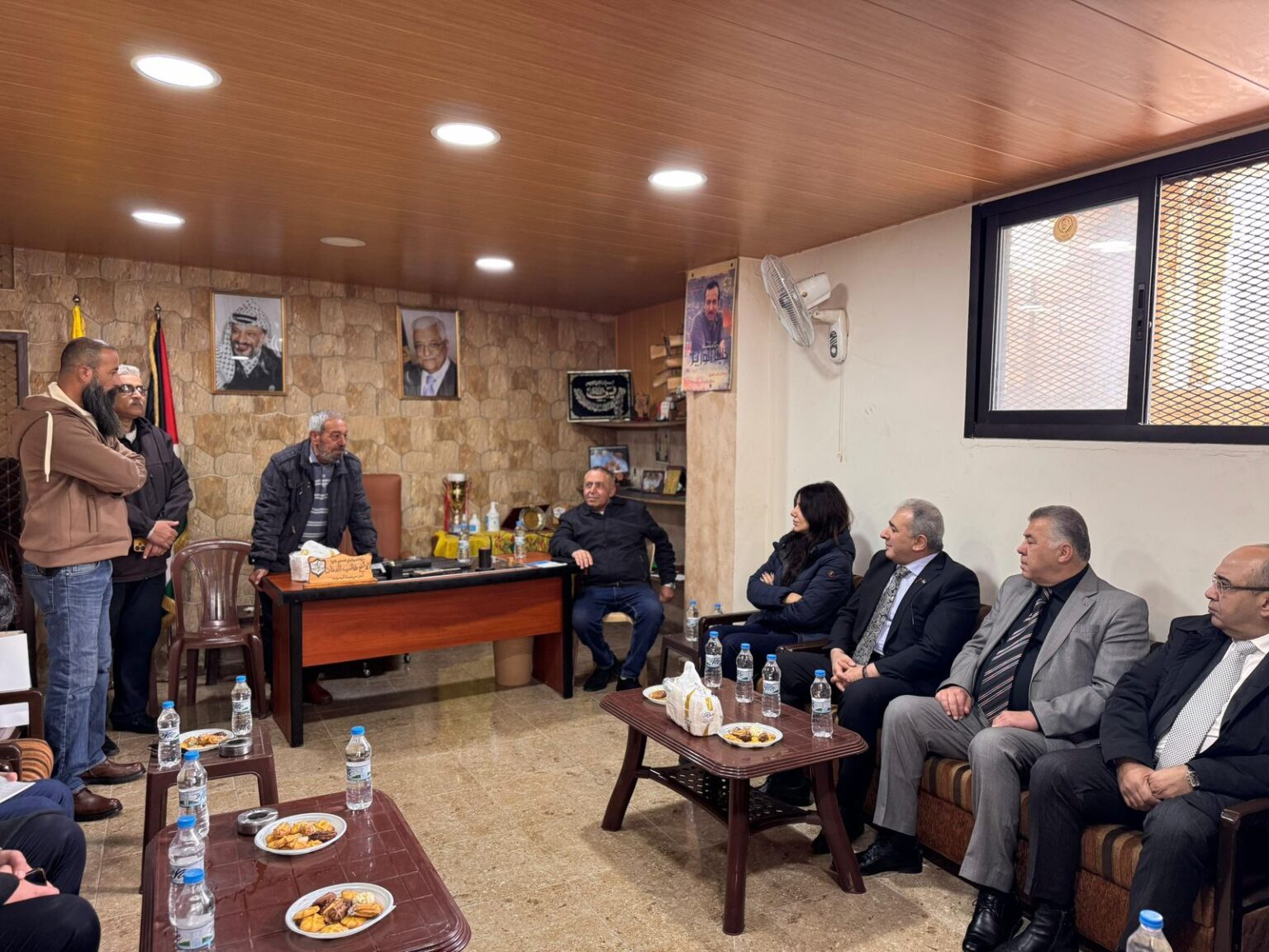 السفير الأسعد يتفقد مخيم المية ومية ومدرسة عسقلان ويؤكد أن المخيم عنوان للثبات وحق العودة السفير الأسعد يتفقد مخيم المية ومية ومدرسة عسقلان ويؤكد أن المخيم عنوان للثبات وحق العودة