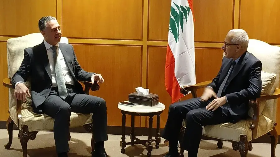 وزير الصناعة والتجارة الأردني يصل بيروت وزير الصناعة والتجارة الأردني يصل بيروت