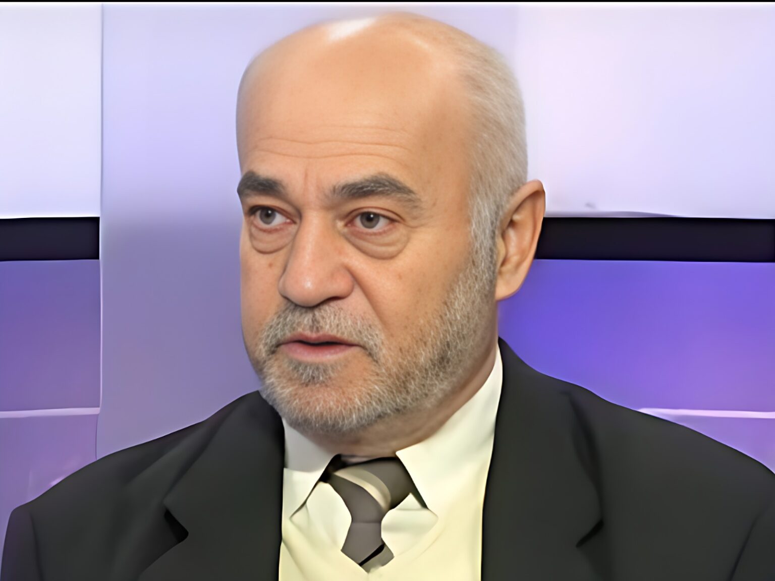 رضوان الديب لمركز بيروت للأخبار: الممارسات القمعية الاسرائيلية الامريكية لن تثني الصحافيين الاحرار عن مواصلة النضال.