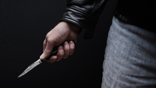تهديد وسلب.. ماذا حدث عند مستديرة سعدنايل؟ تهديد وسلب.. ماذا حدث عند مستديرة سعدنايل؟