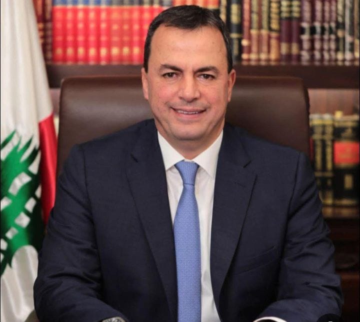 خطوة متقدمة لنقيب المحامين في طرابلس مروان ضاهر/ عبير شمص خطوة متقدمة لنقيب المحامين في طرابلس مروان ضاهر/ عبير شمص