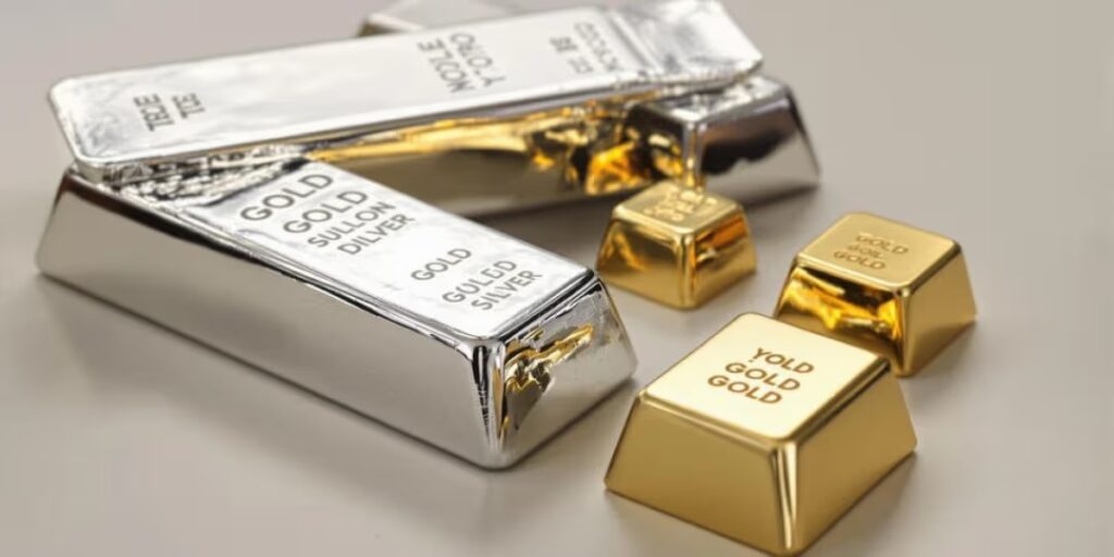 تراجع حاد في أسعار الذهب والفضة في المعاملات الفورية