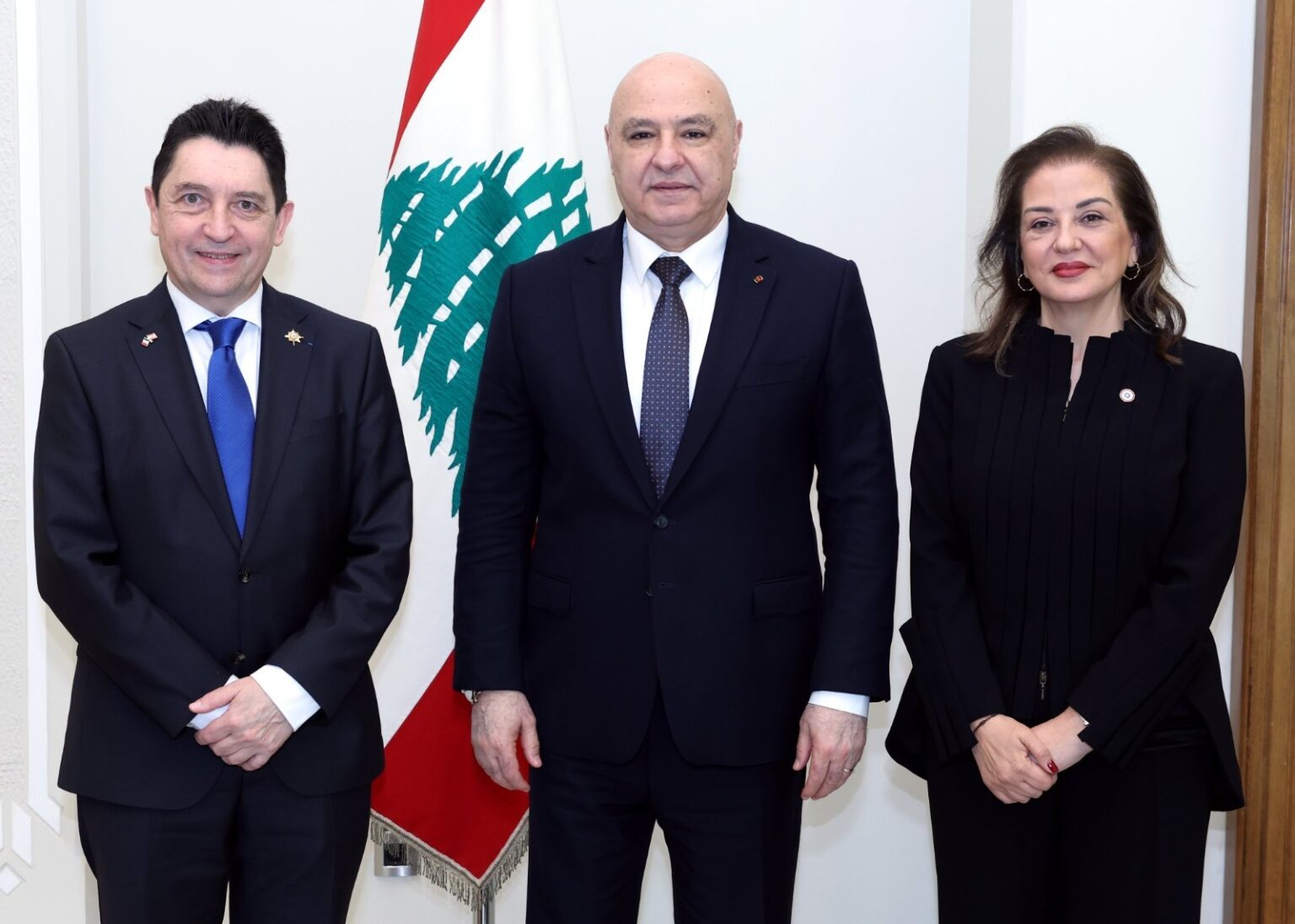 الرئيس عون يستقبل كاديك الرئيس عون يستقبل كاديك