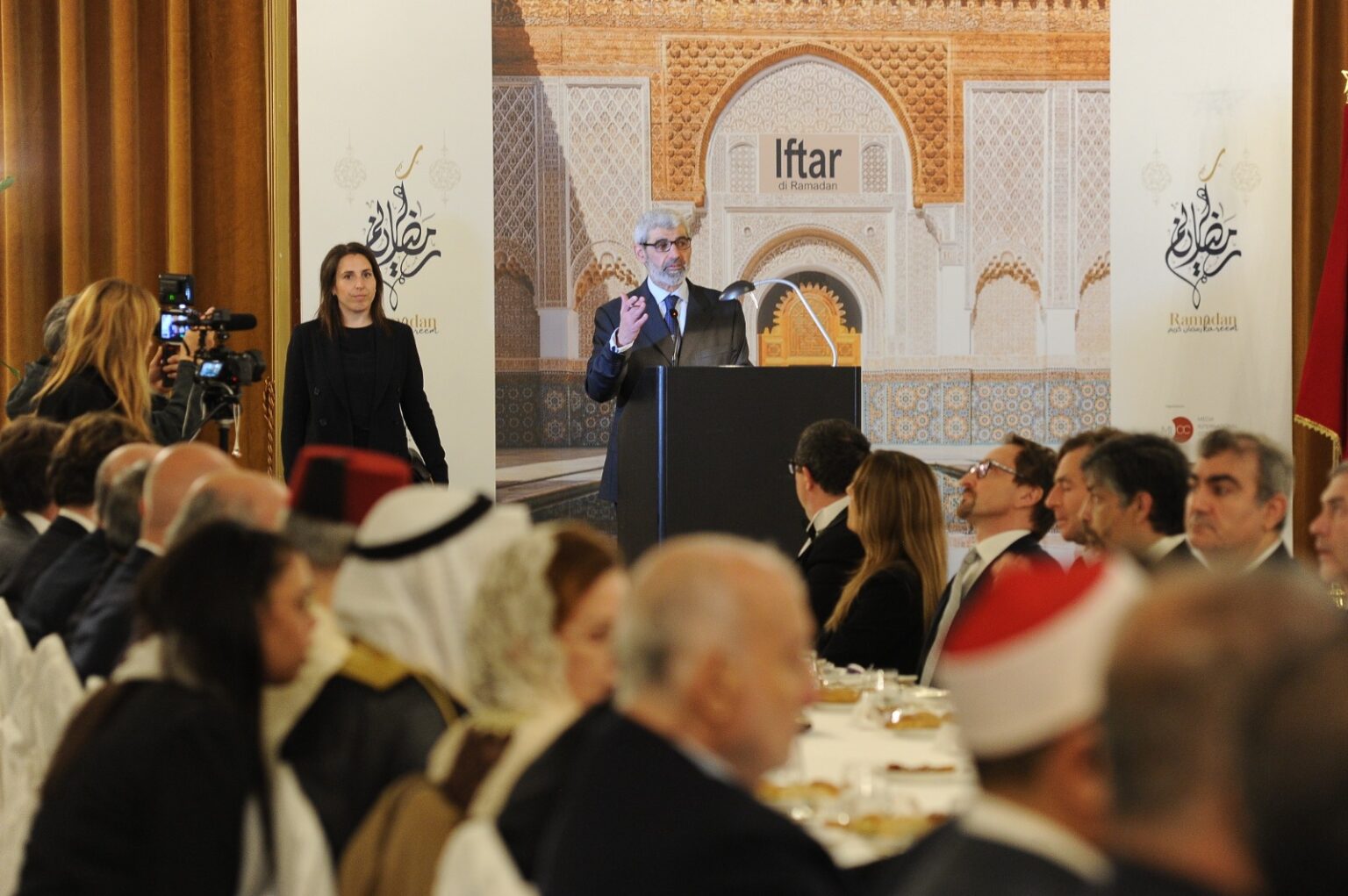 مائدة أفطار رمضانية في روما تجمع الديانات لتعزيز الحوار والسلام العالمي مائدة أفطار رمضانية في روما تجمع الديانات لتعزيز الحوار والسلام العالمي