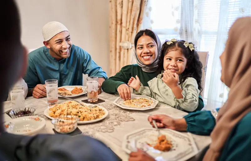 أفضل أطعمة الإفطار في رمضان.. ما يجب أن تبدأ به وجبتك وتجنبه فورًا