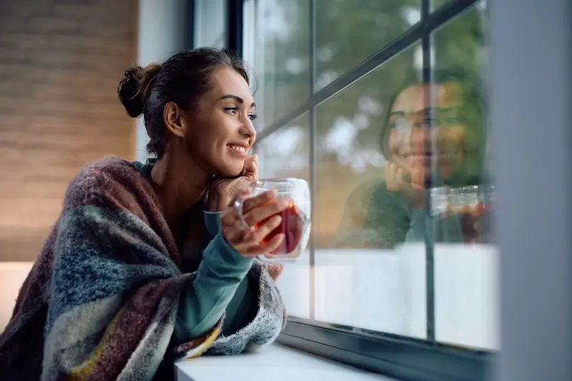 أفضل 5 مشروبات دافئة لدعم صحتك في الطقس البارد.. فوائد مثبتة وتحذيرات مهمة