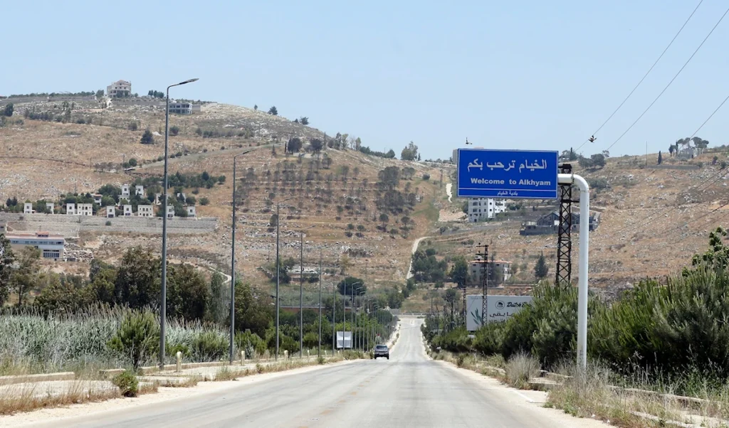 الخيام على صفيح ساخن