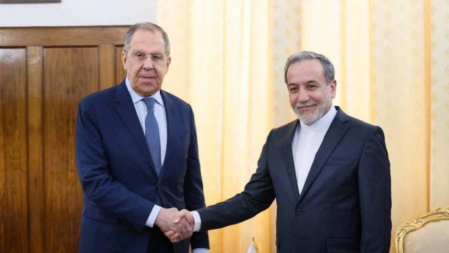 خطر التصعيد يدفع موسكو وطهران للتحرك