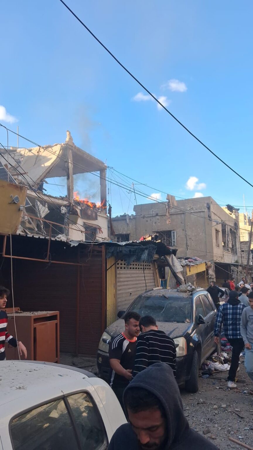 غارتان إسرائيليتان تستهدفان مخيم عين الحلوة