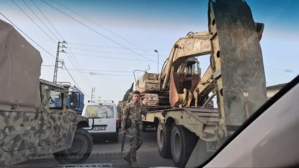 زحمة سير خانقة على جسر القاسمية وعناصر من الجيش تعمل على تنظيم حركة المرور