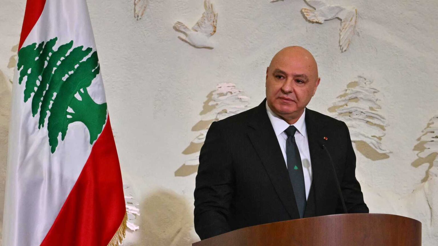 استنفار ديبلوماسي لتمديد الهدنة وبن سلمان لعون: ندعم لبنان لإنهاء معاناته