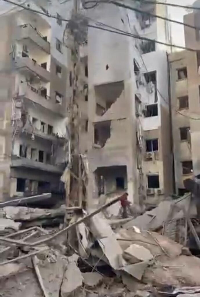 دمار كبير بعد الغارة الإسرائيلية التي استهدفت منطقة الشياح في الضاحية الجنوبية لبيروت فجر اليوم