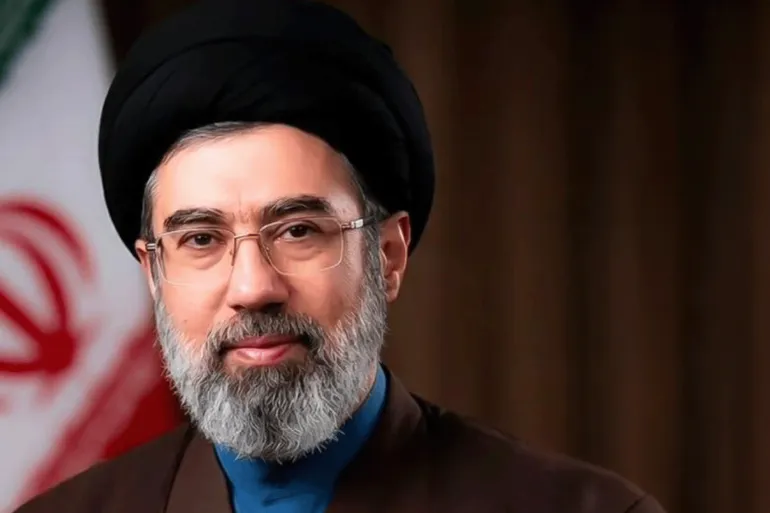 “انخرط مباشرةً في المفاوضات”.. خامنئي يدحض الشائعات! "انخرط مباشرةً في المفاوضات".. خامنئي يدحض الشائعات!
