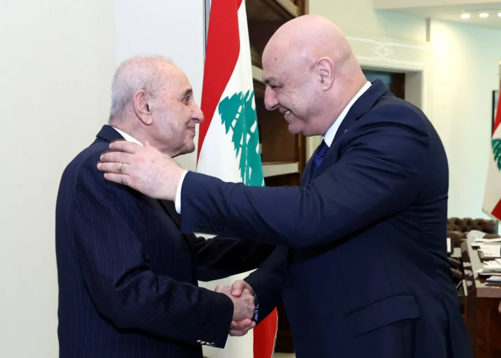 عون: الذين حرروا الجنوب بدمائهم من عسكريين ومقاومين يستحقون دولة قوية وموحّدة عون: الذين حرروا الجنوب بدمائهم من عسكريين ومقاومين يستحقون دولة قوية وموحّدة