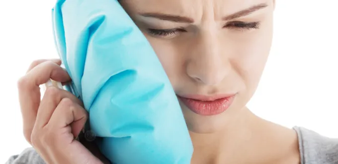 علاجات منزلية لتسكين ألم الأسنان مؤقتًا… وأطباء يحذرون من تأجيل العلاج علاجات منزلية لتسكين ألم الأسنان مؤقتًا… وأطباء يحذرون من تأجيل العلاج