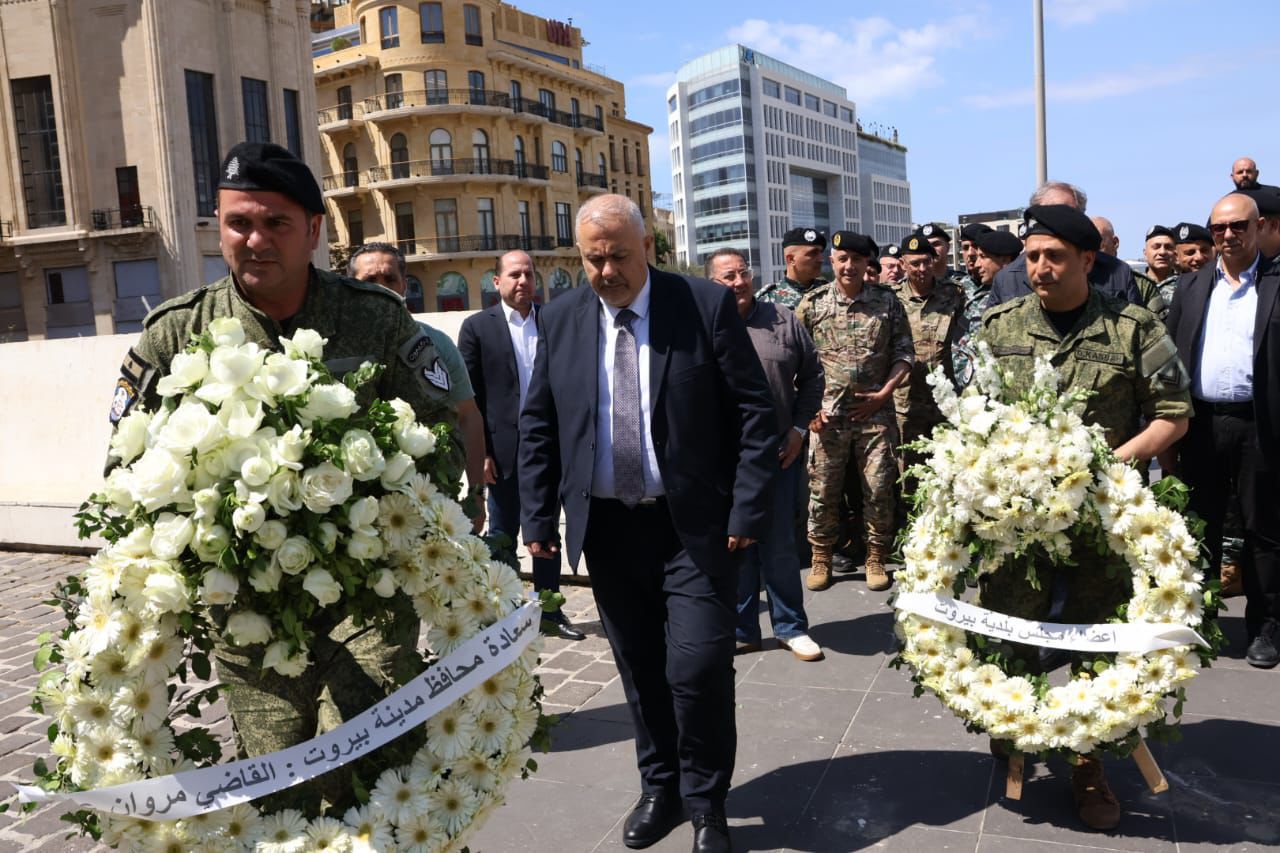 بيروت تُحيي عيد الشهداء.. عبود يضع أكاليل الورد في ساحة الشهداء