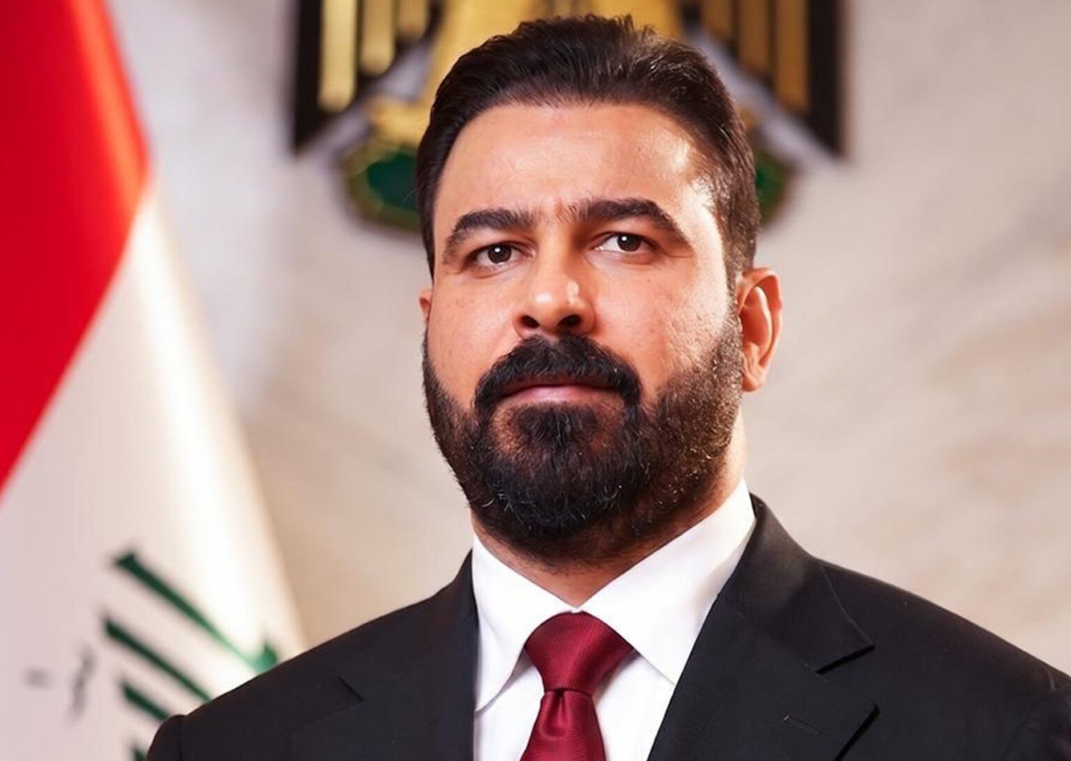 البرلمان العراقي يمنح الثقة لحكومة علي فالح الزيدي ويقر بيانها الوزاري
